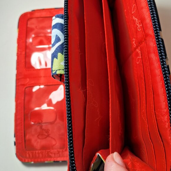 Vera Bradley Quilted Fabric Twist Lock Wallet - Picture 7 of 11